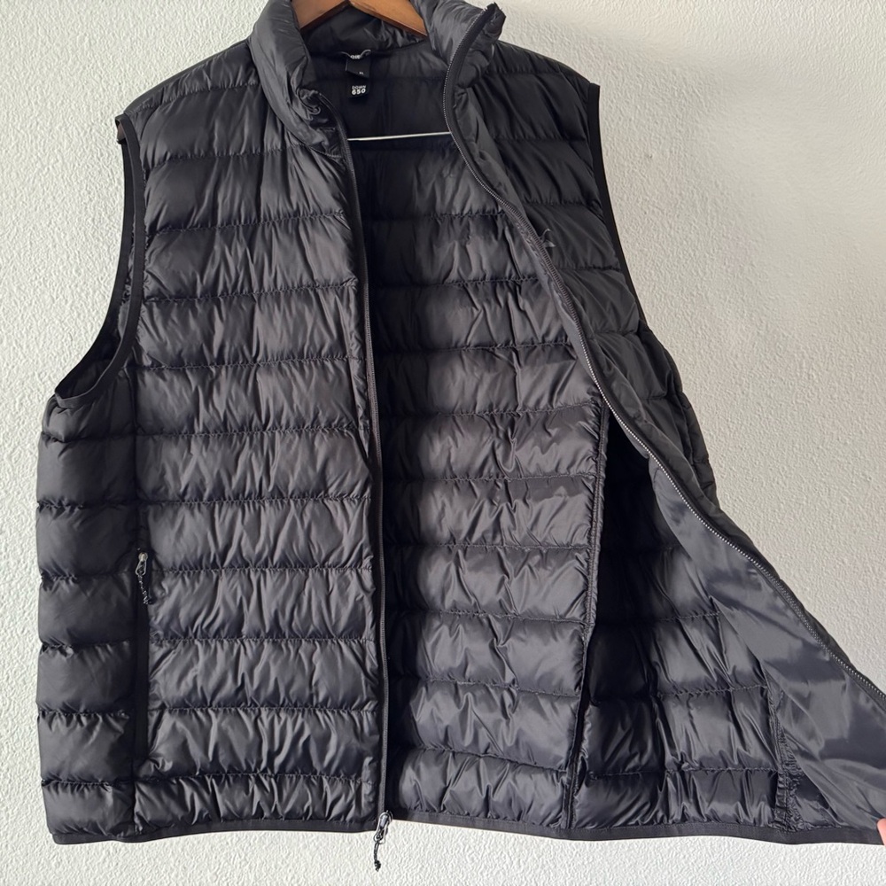 Eddie Bauer CirrusLite Down Puffer Vest NEW Black Outdoor Gorpcore XL Athleisure - Picture 10 of 12